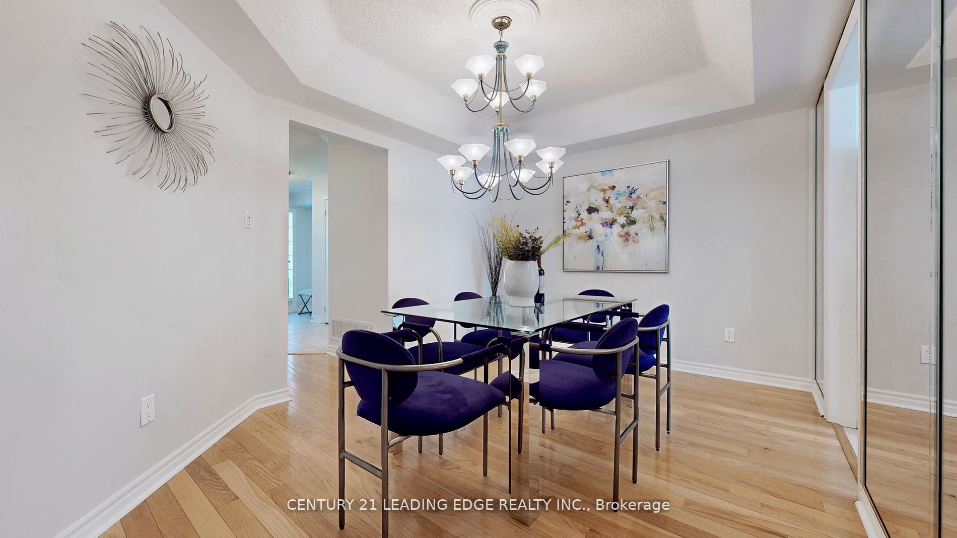 350 Lakebreeze Dr, #4