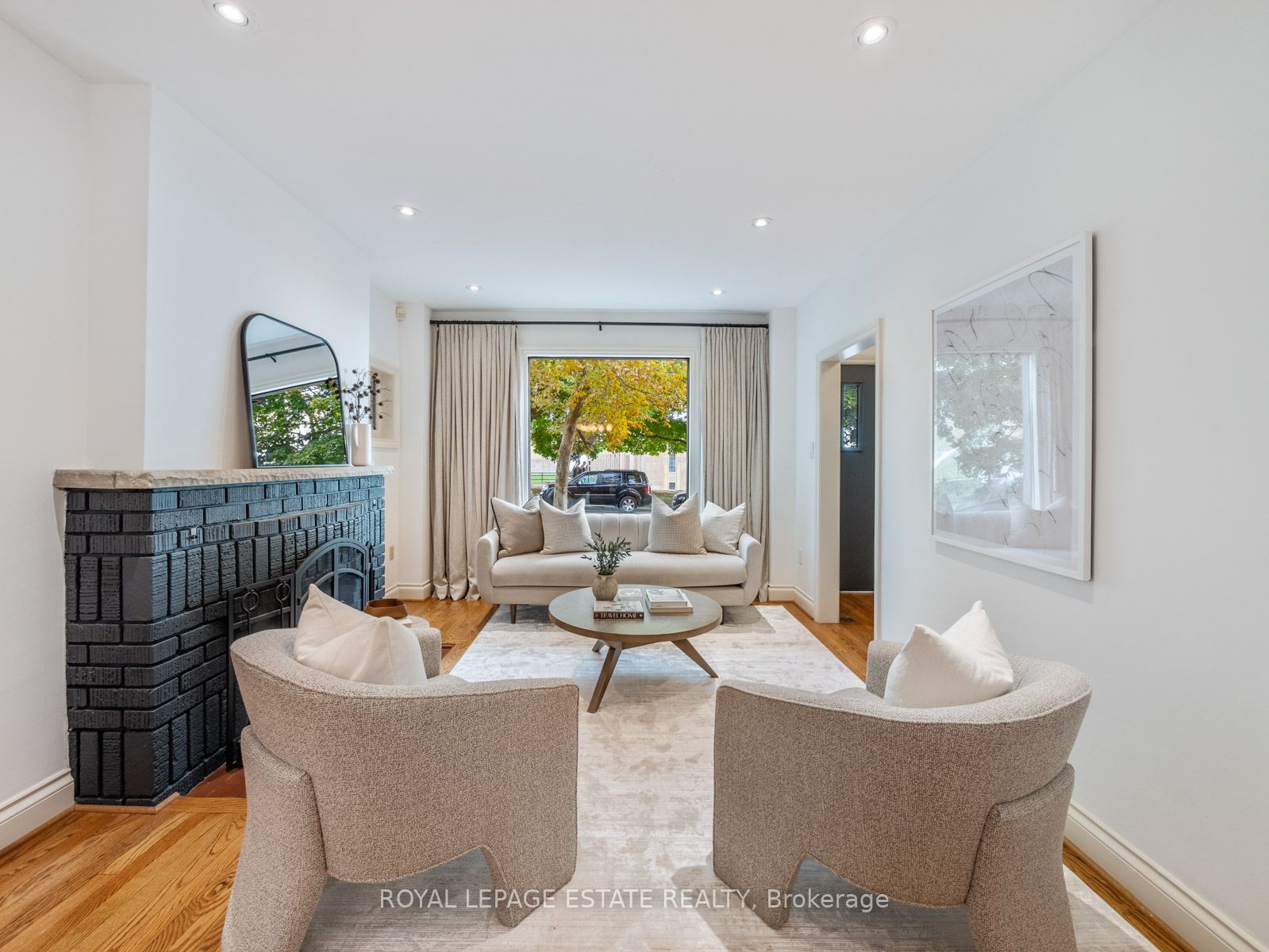 4 Nursewood Rd