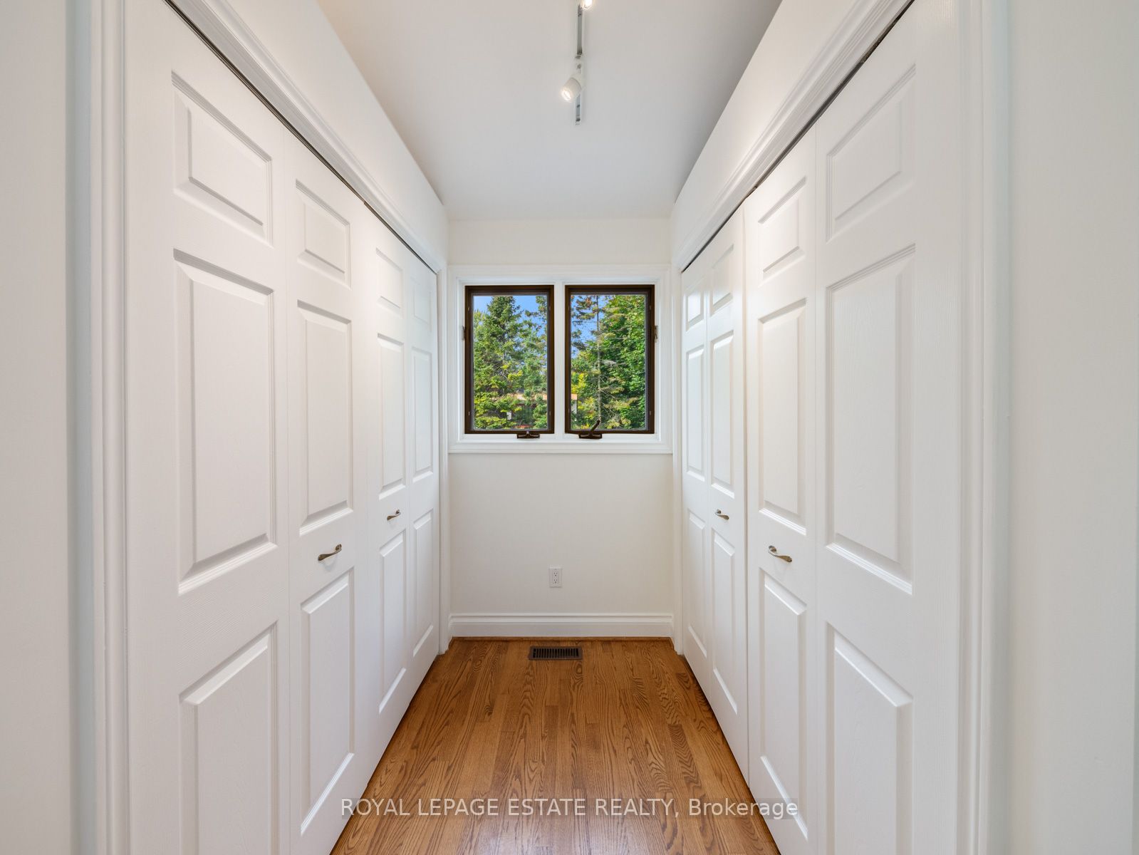4 Nursewood Rd