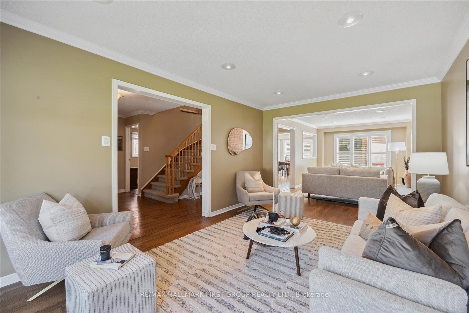 19 Farrow Cres