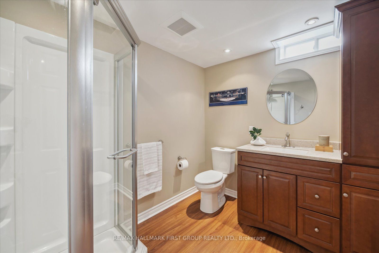 19 Farrow Cres