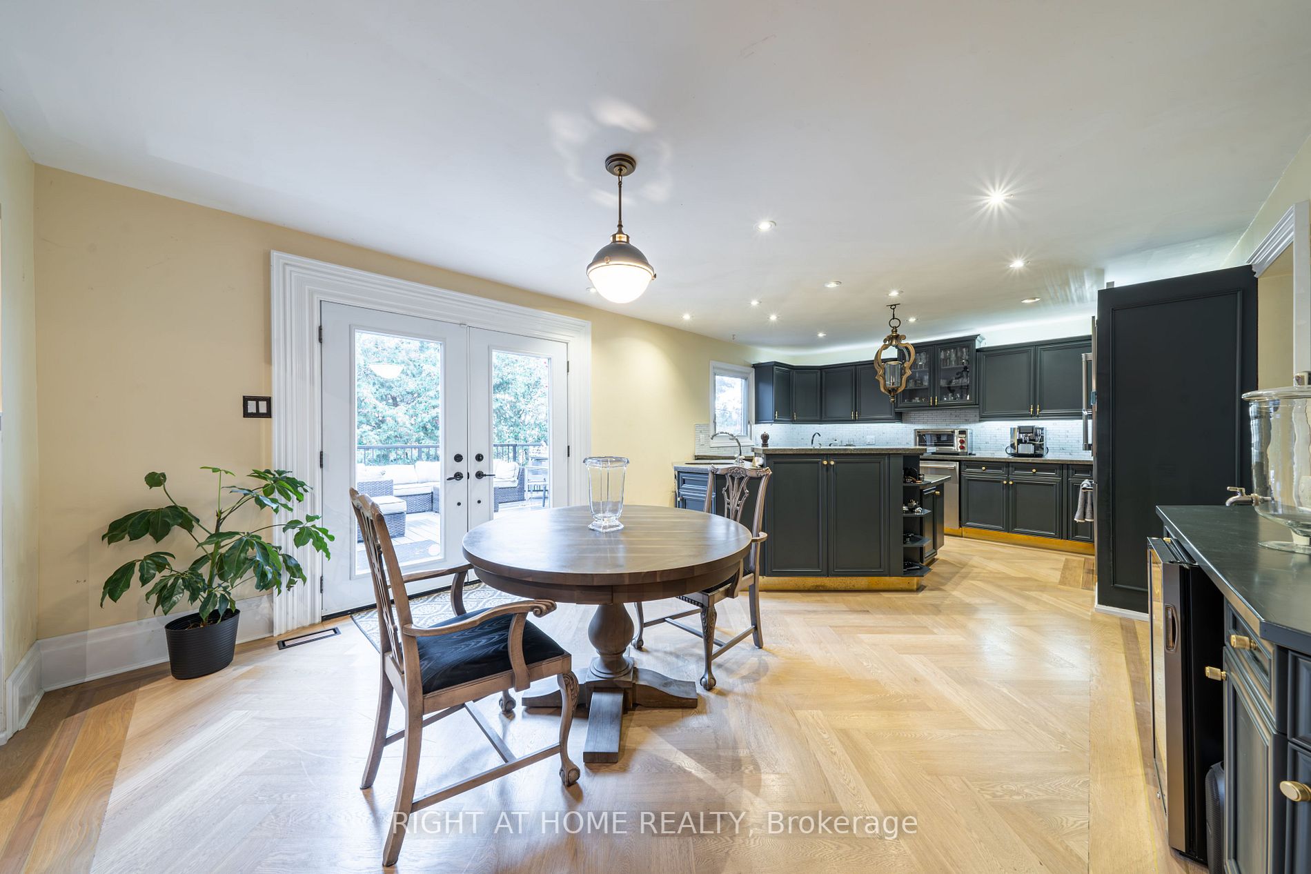 79 Kearney Dr