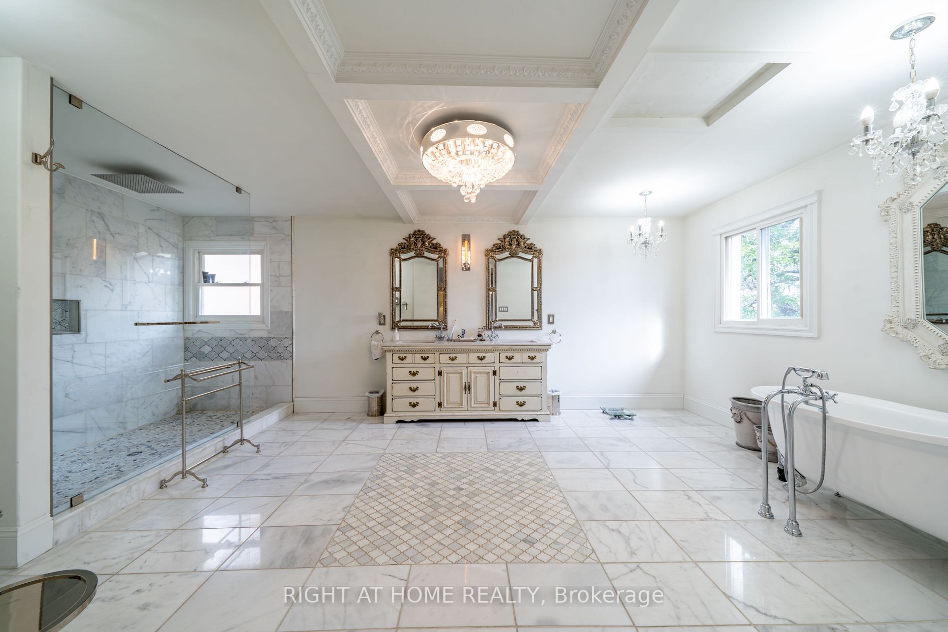 79 Kearney Dr