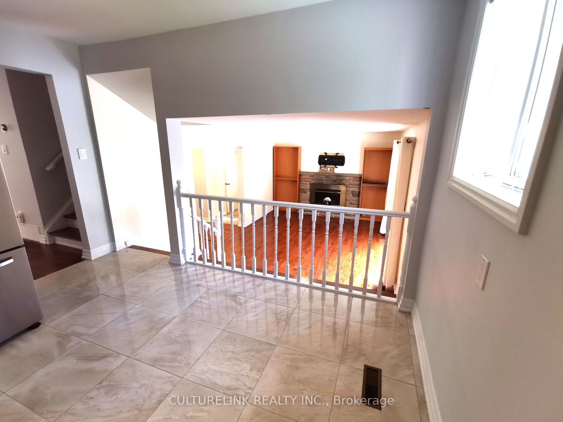 6 Blueberry Dr