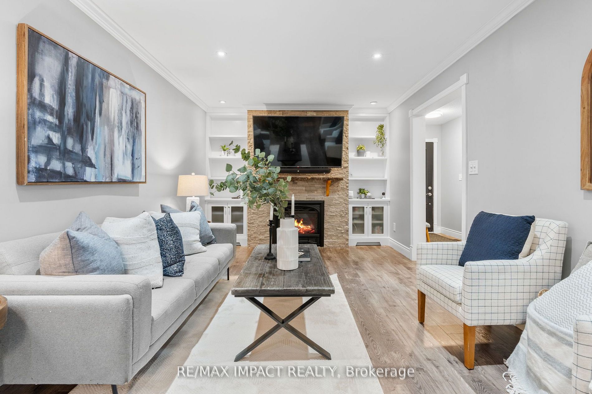 61 Champine Sq