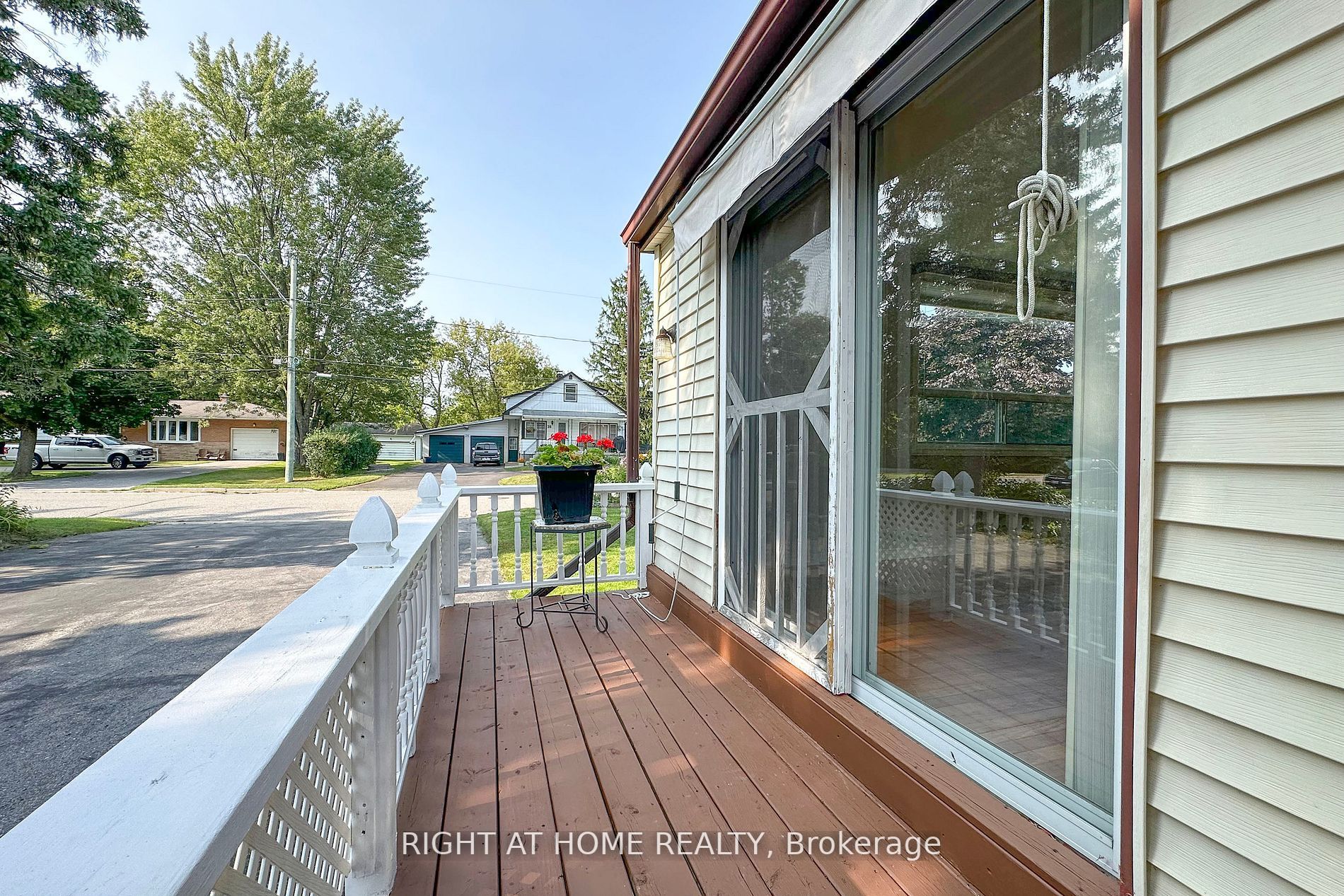 25 Lawson Road