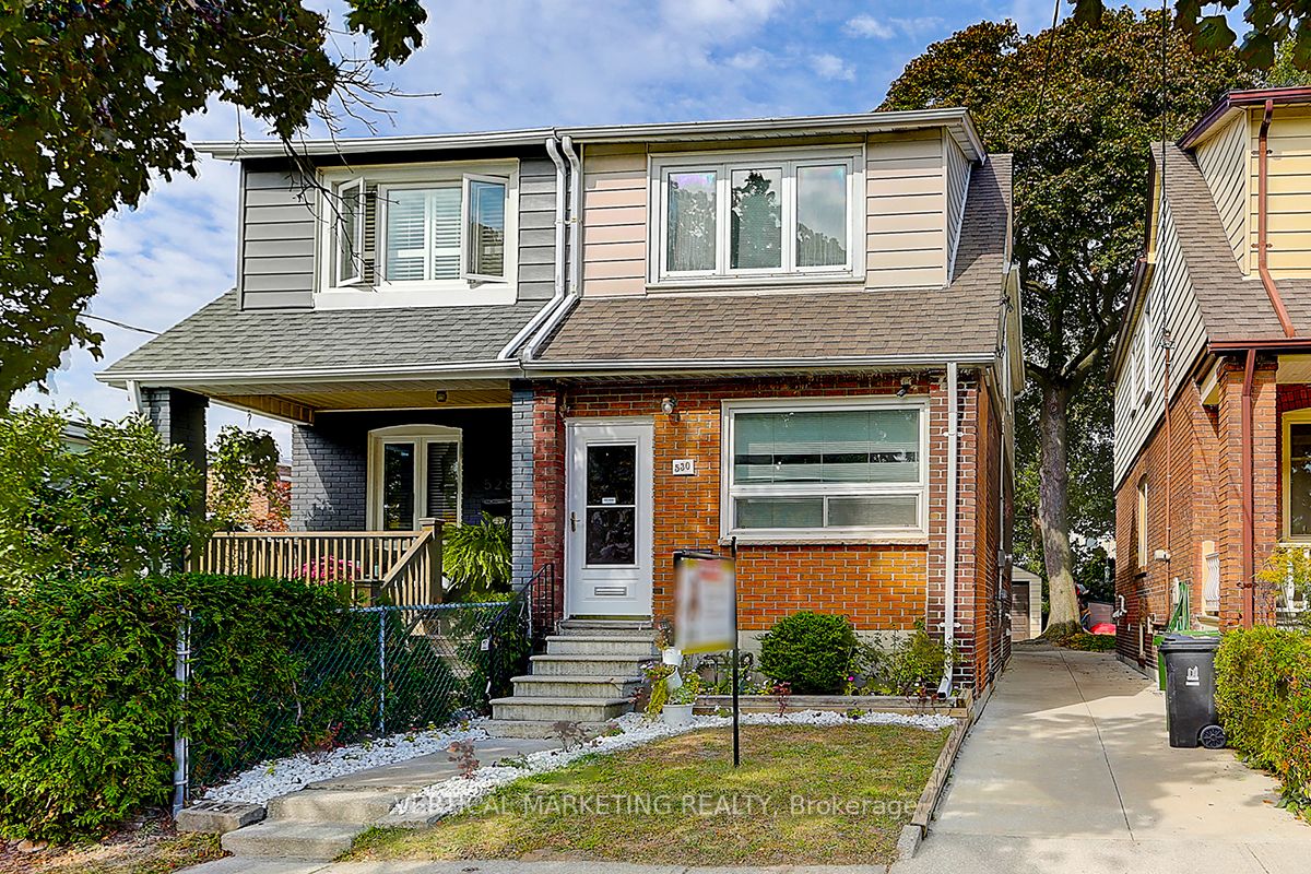 530 Glebeholme Blvd