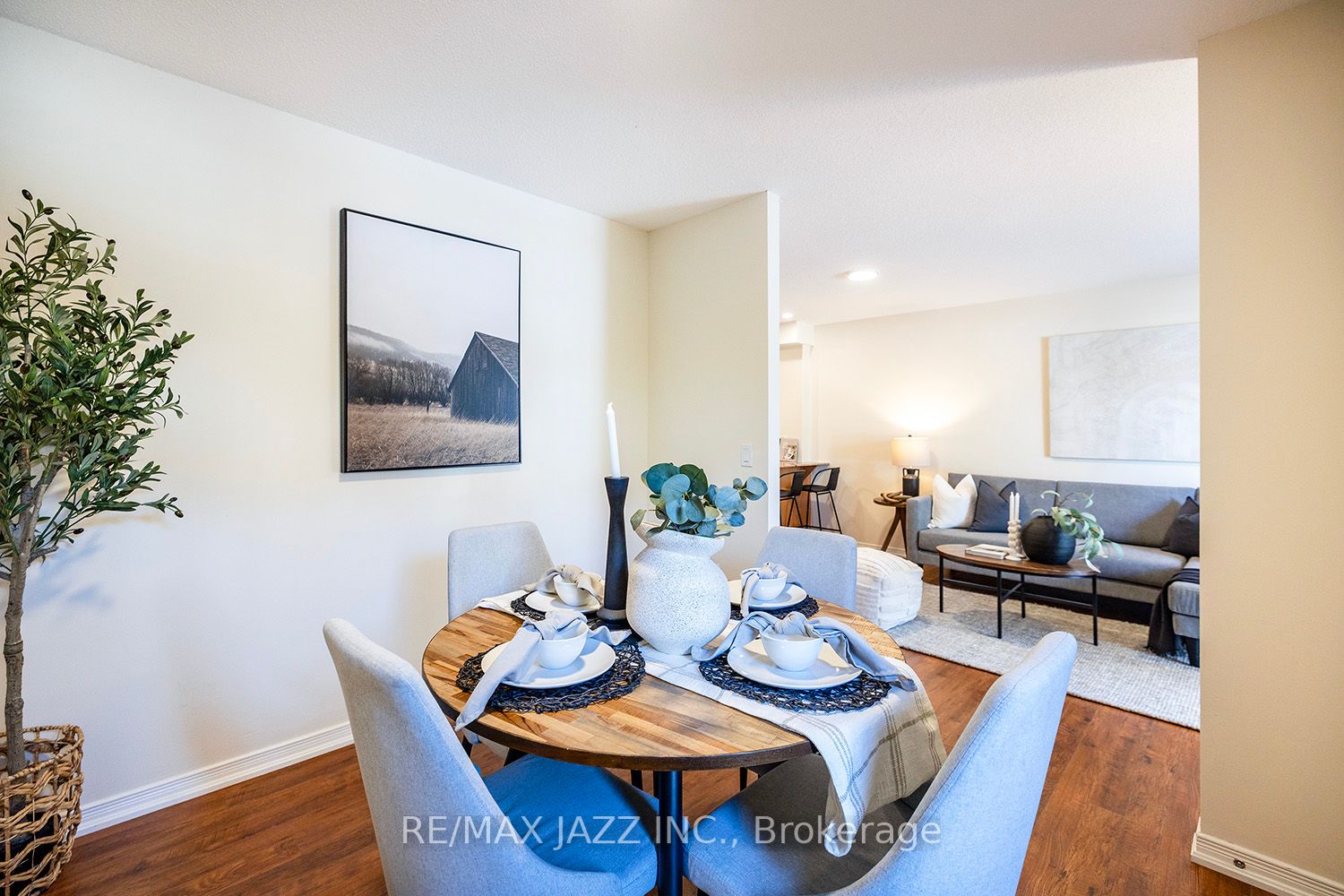 61 Clarington Blvd, #113