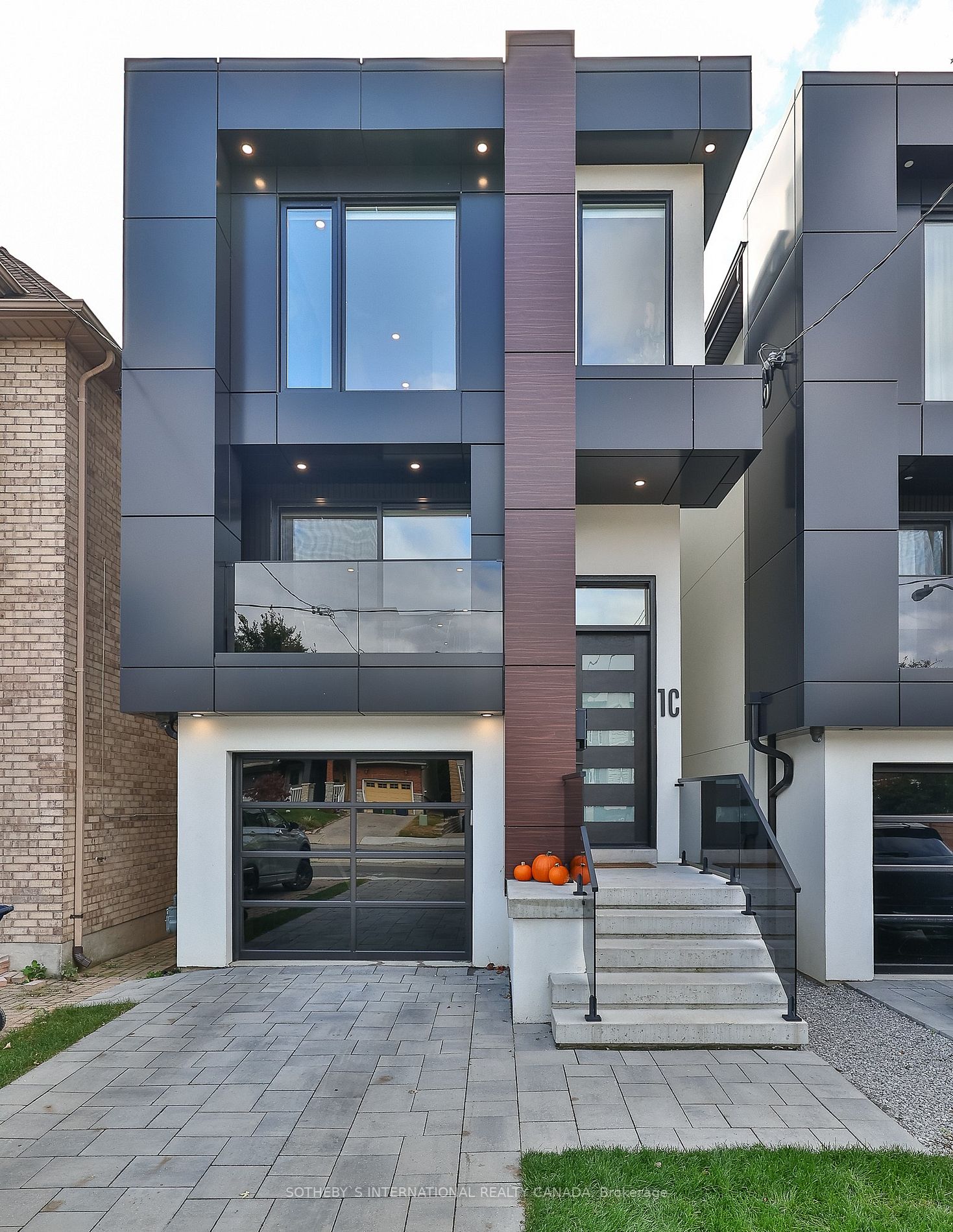 1C Holborne Ave