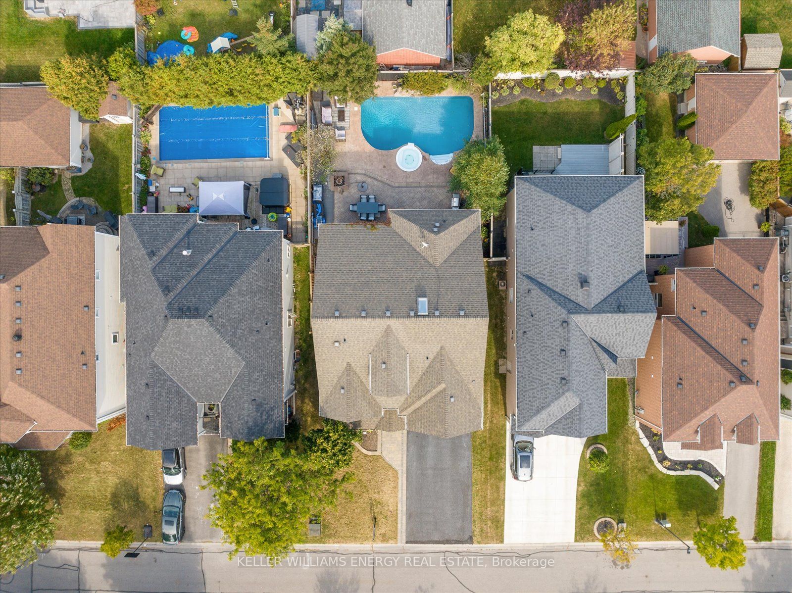 24 Knox Crescent