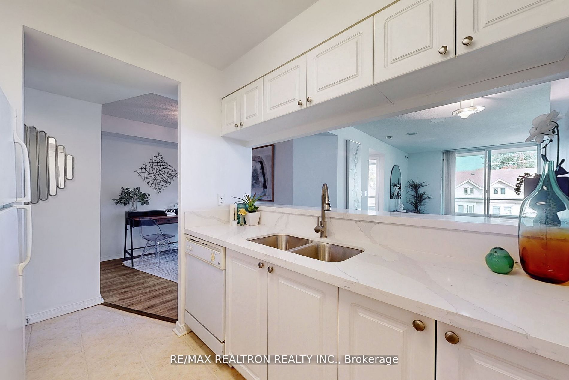 1765 Queen St E, #306