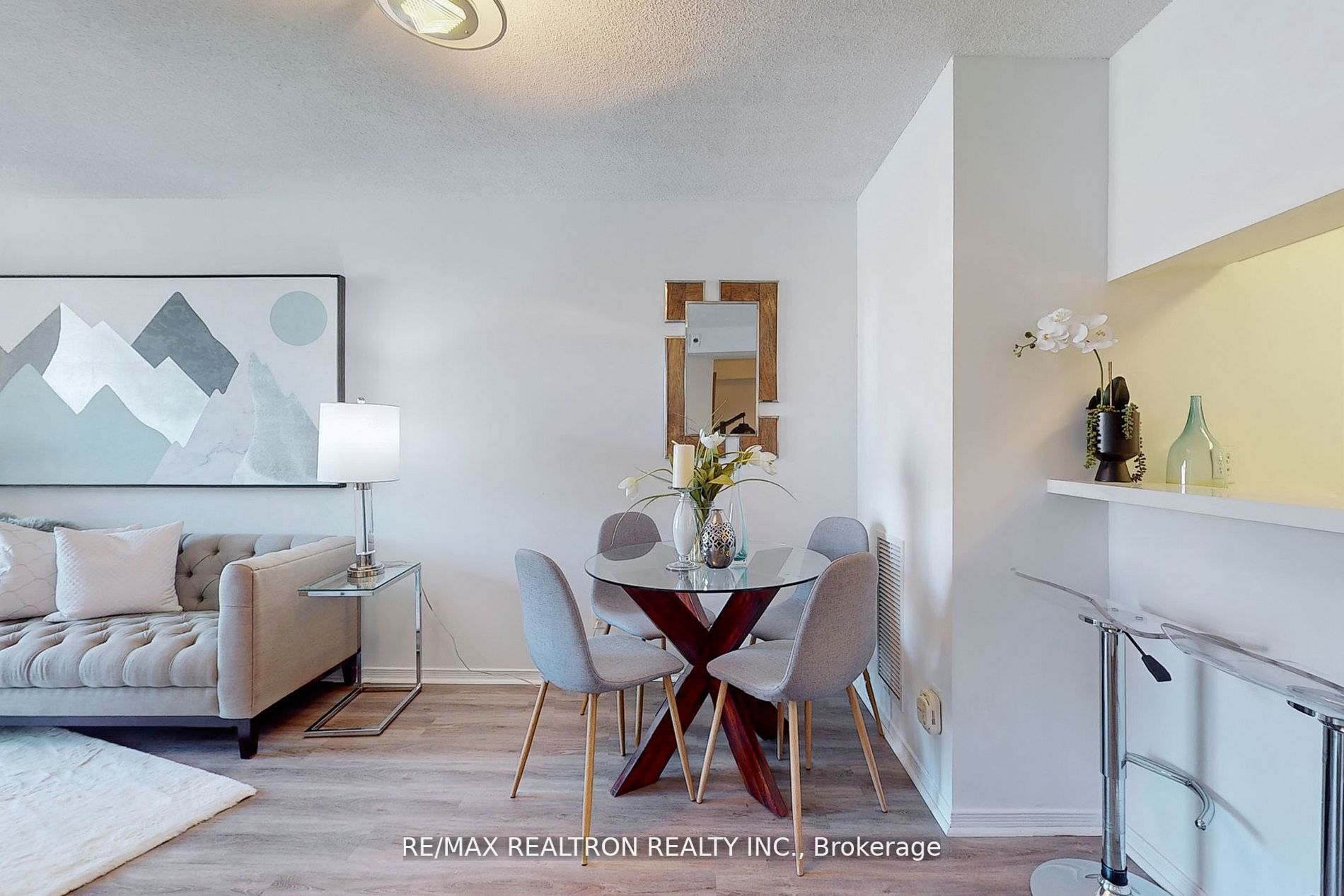 1765 Queen St E, #306
