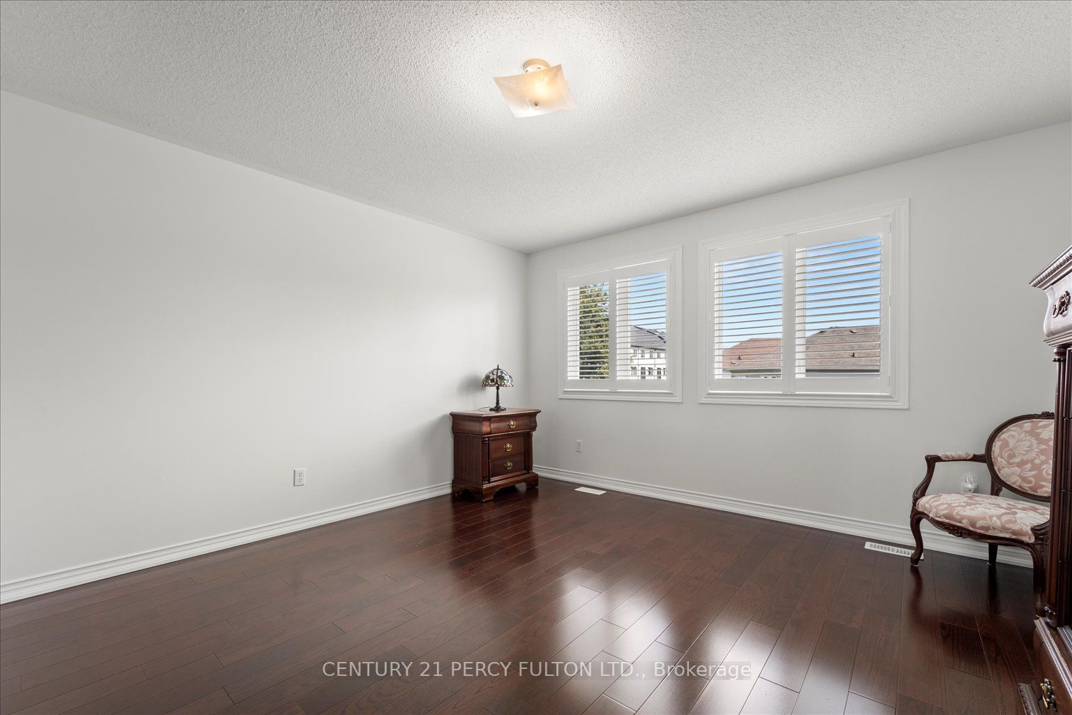 17 Chatterson St