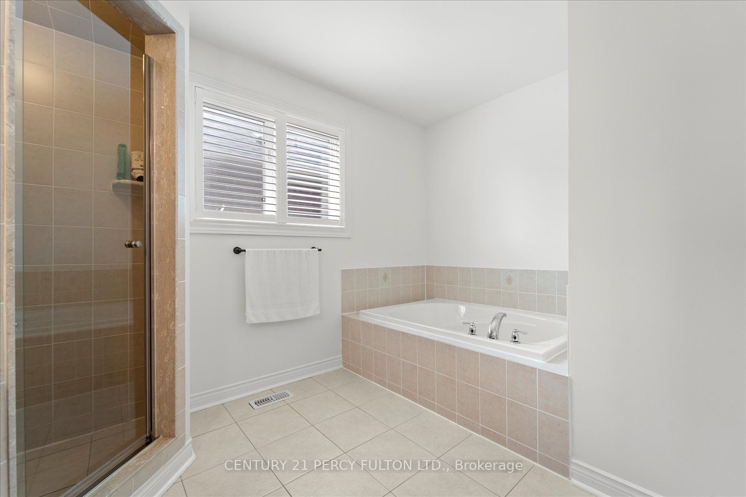 17 Chatterson St