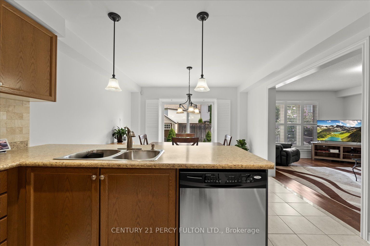 17 Chatterson St