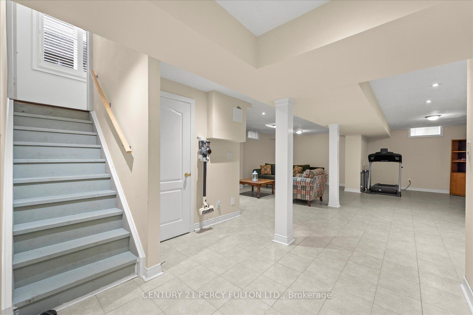 17 Chatterson St