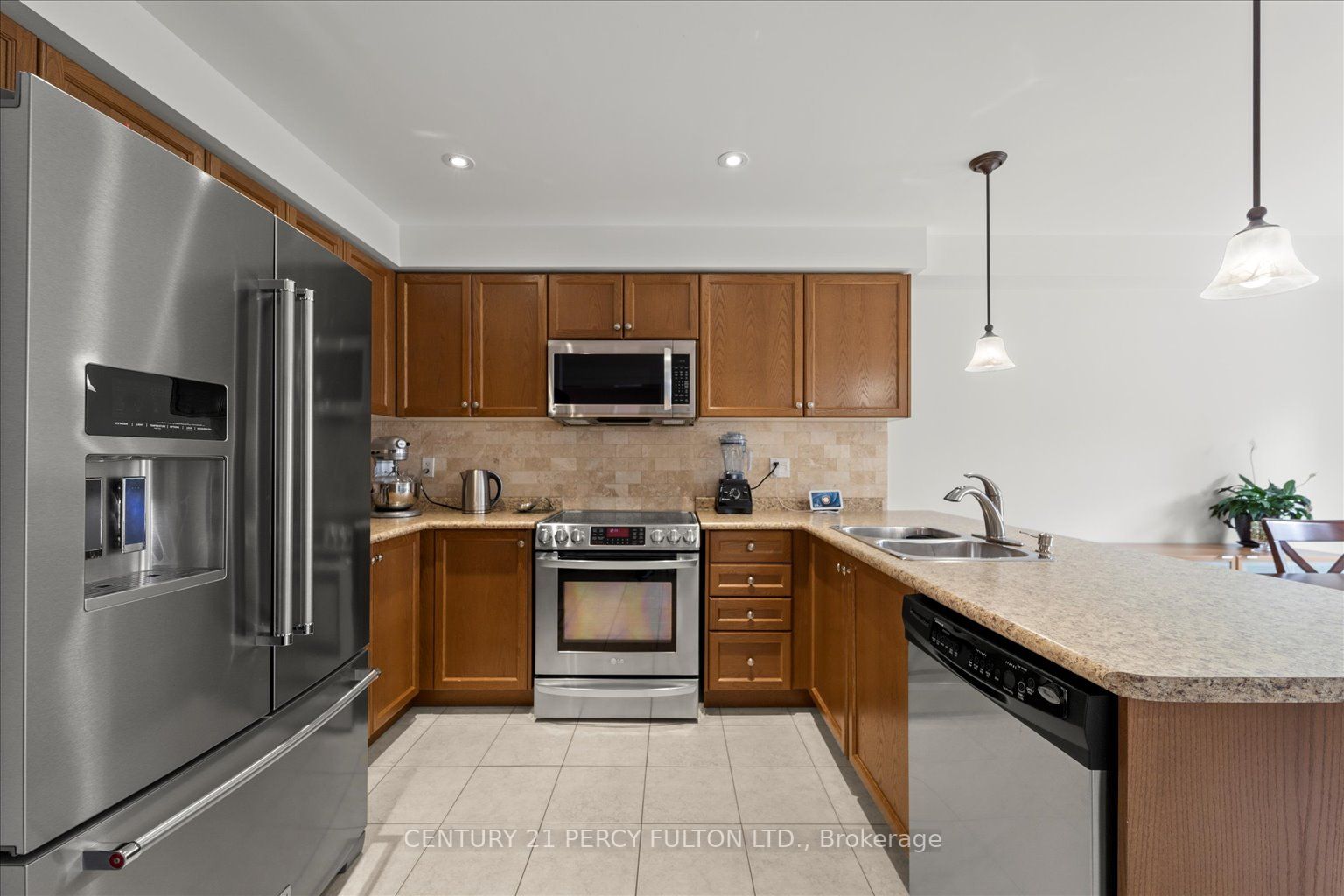 17 Chatterson St