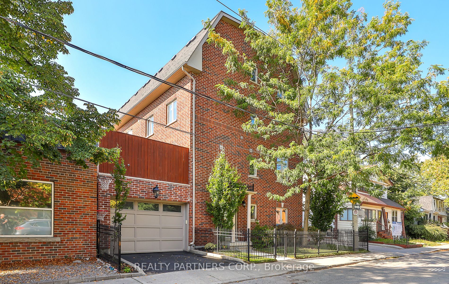 109 Sears St