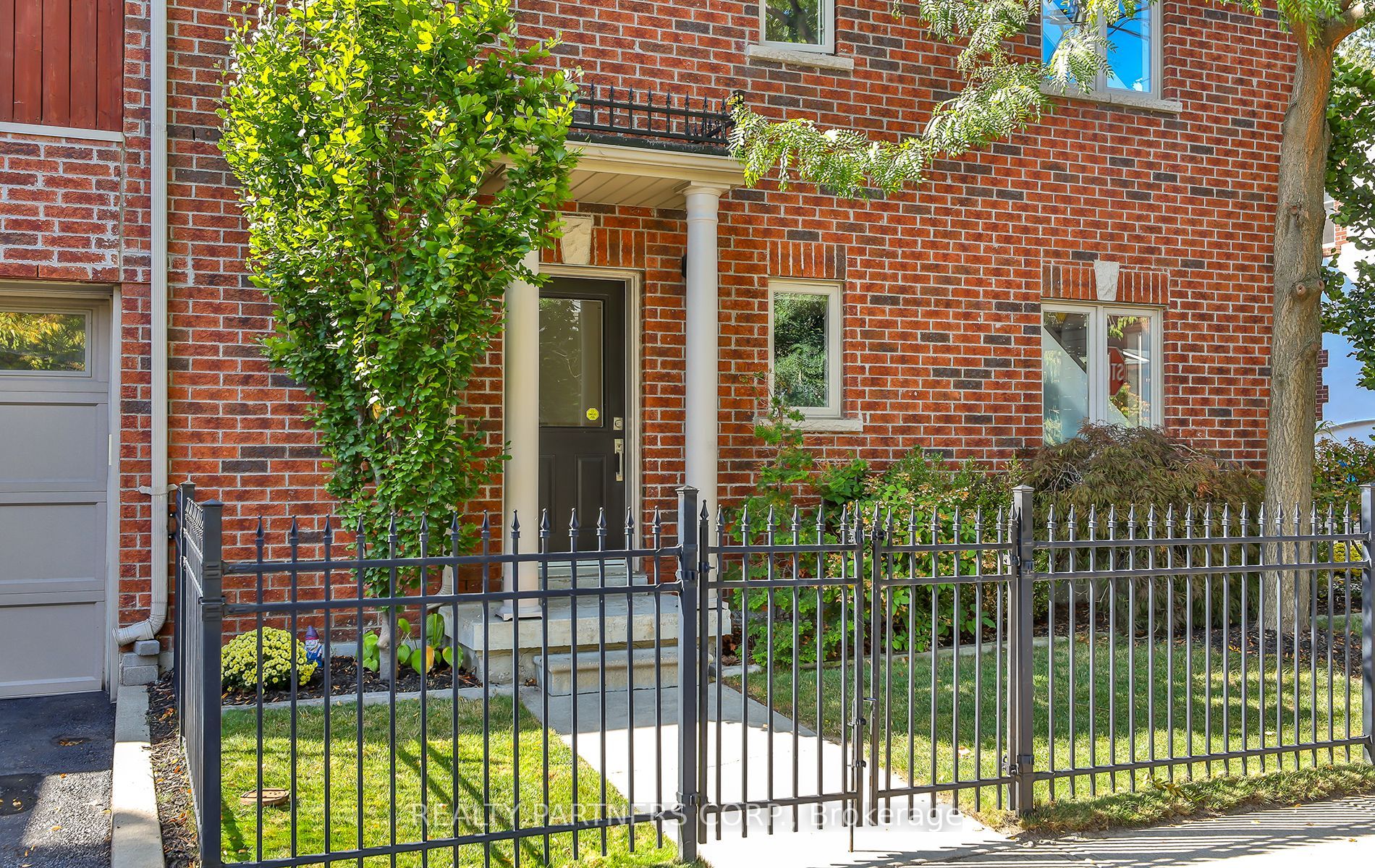 109 Sears St
