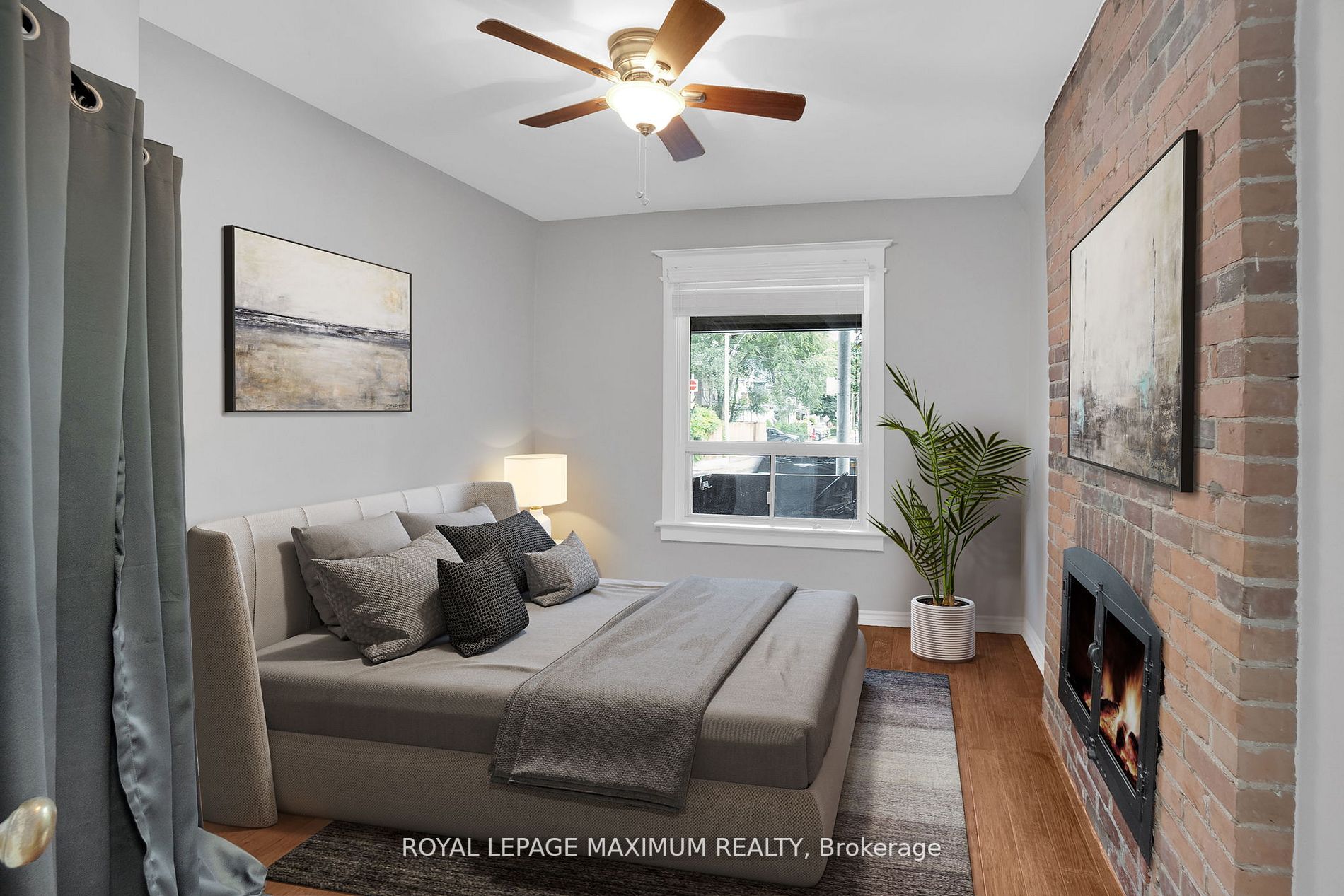 362 Woodbine Ave