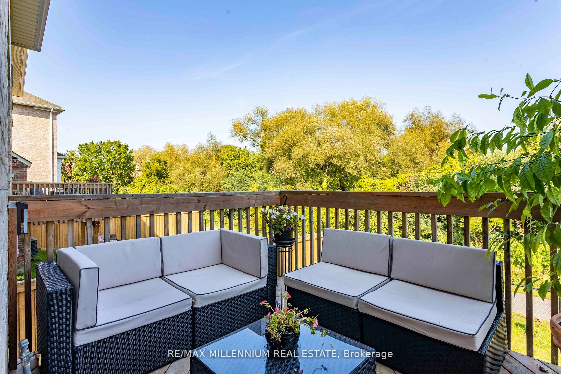43 Westfield Drive W