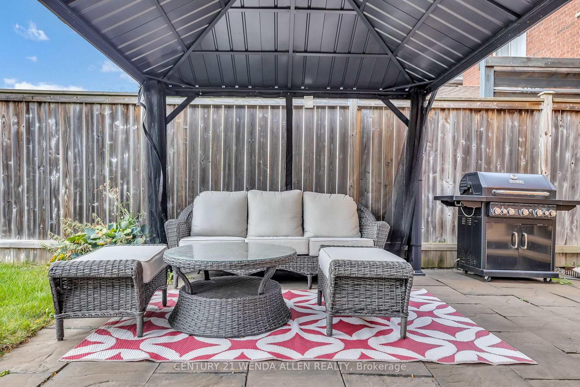 10 Harmer Dr