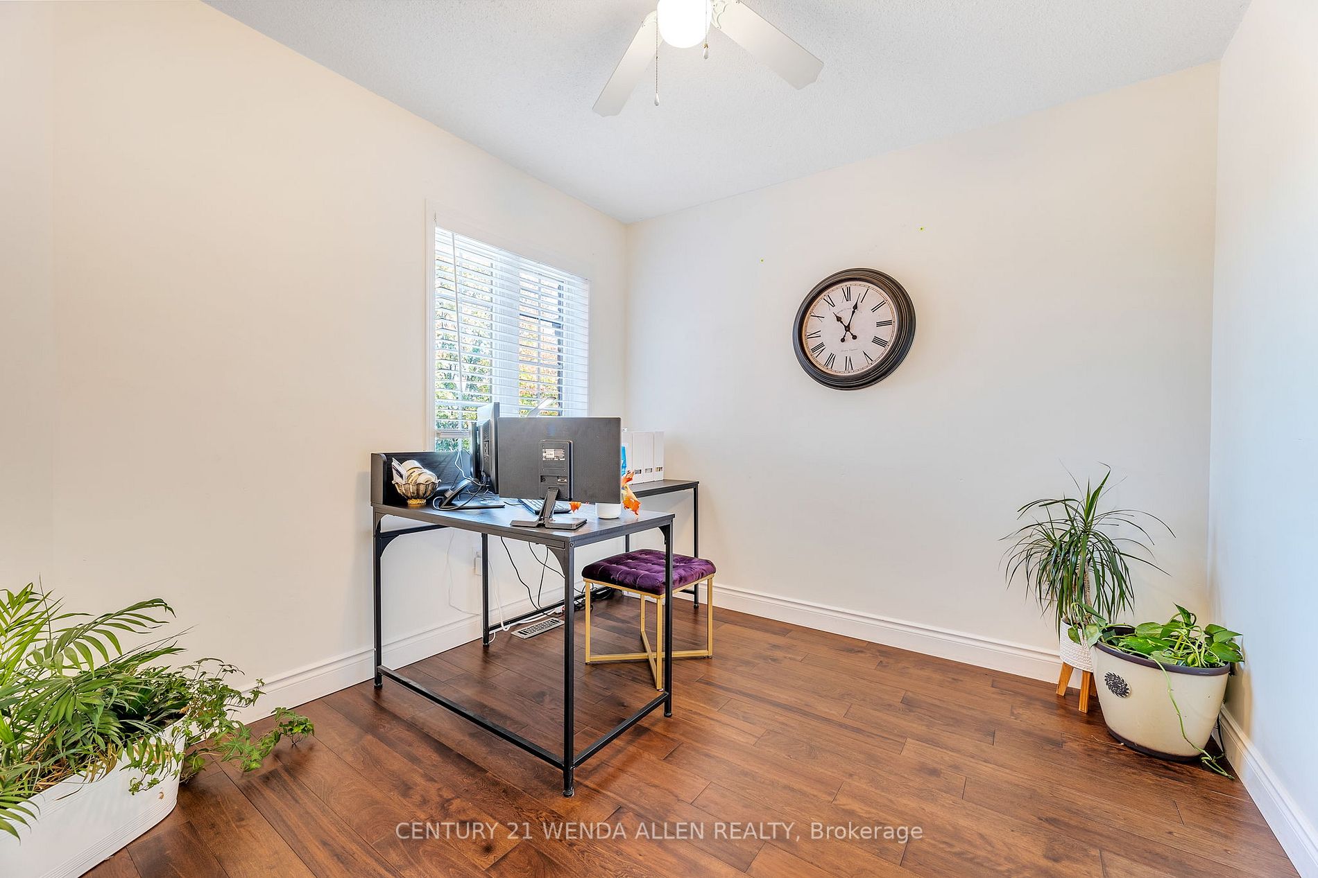 10 Harmer Dr