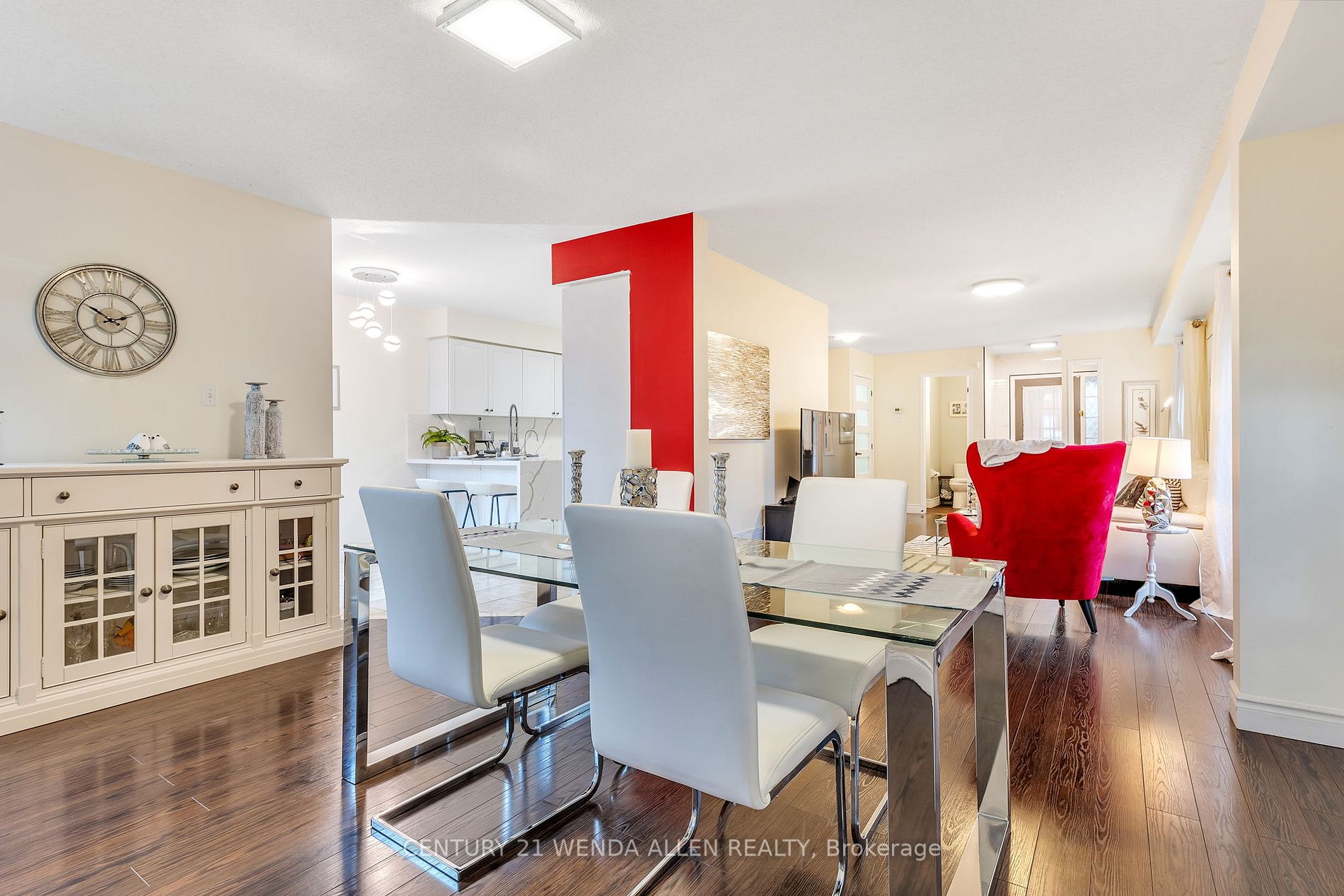 10 Harmer Dr