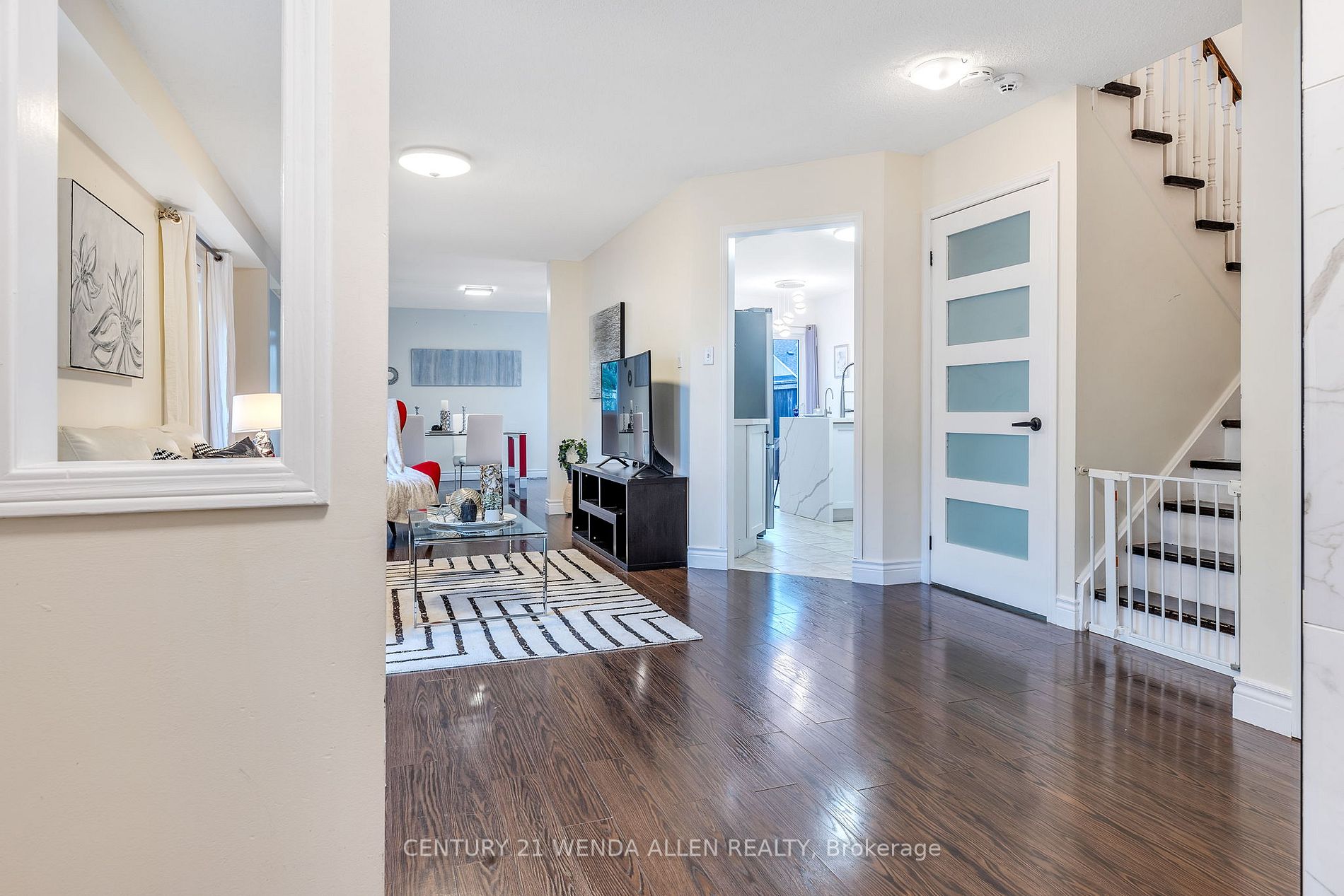 10 Harmer Dr