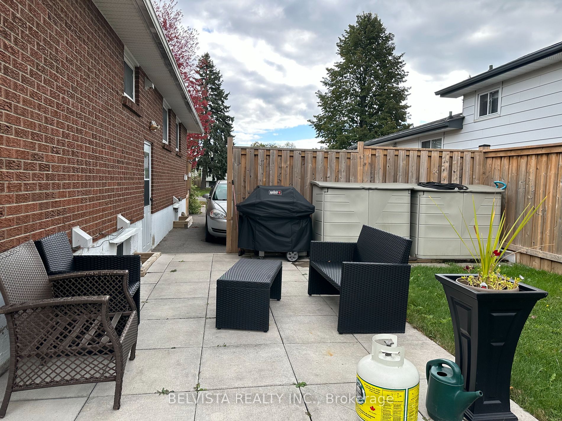 50 Dreyer Dr E