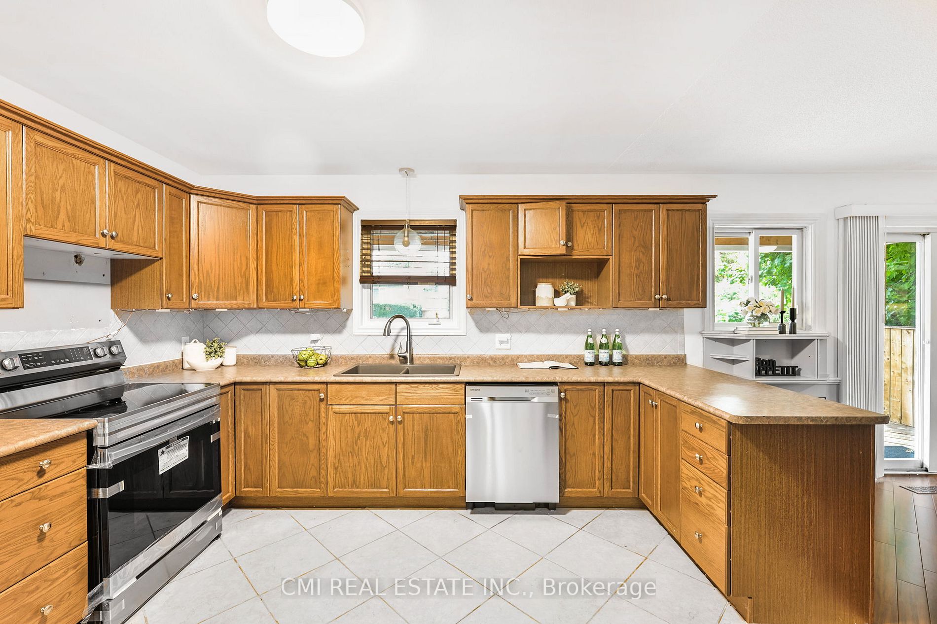 19140 Scugog Point Rd