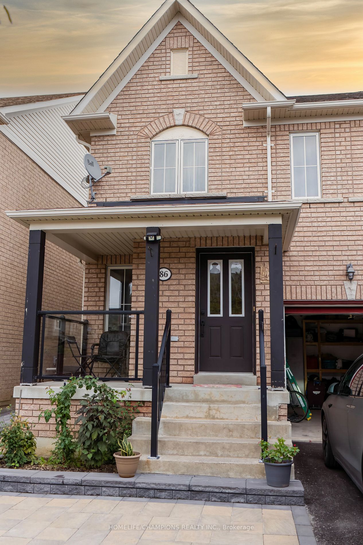 86 Carpendale Cres E
