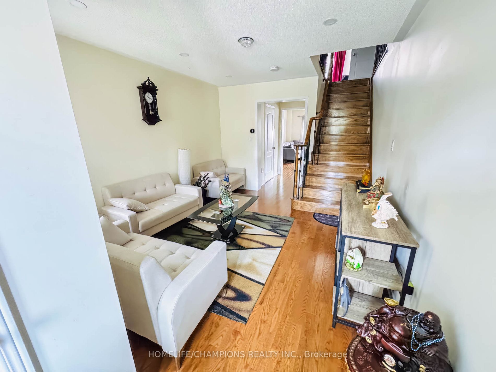 86 Carpendale Cres E