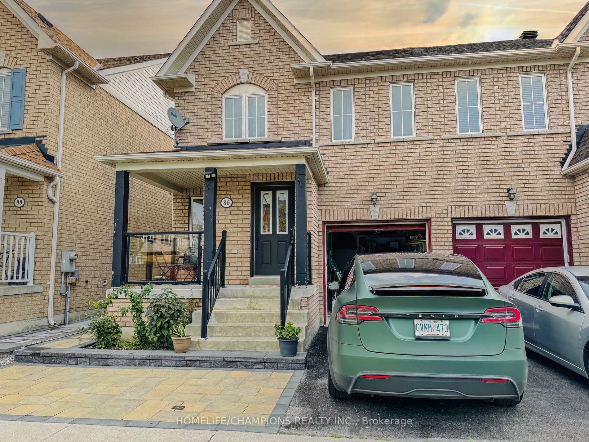 86 Carpendale Cres E