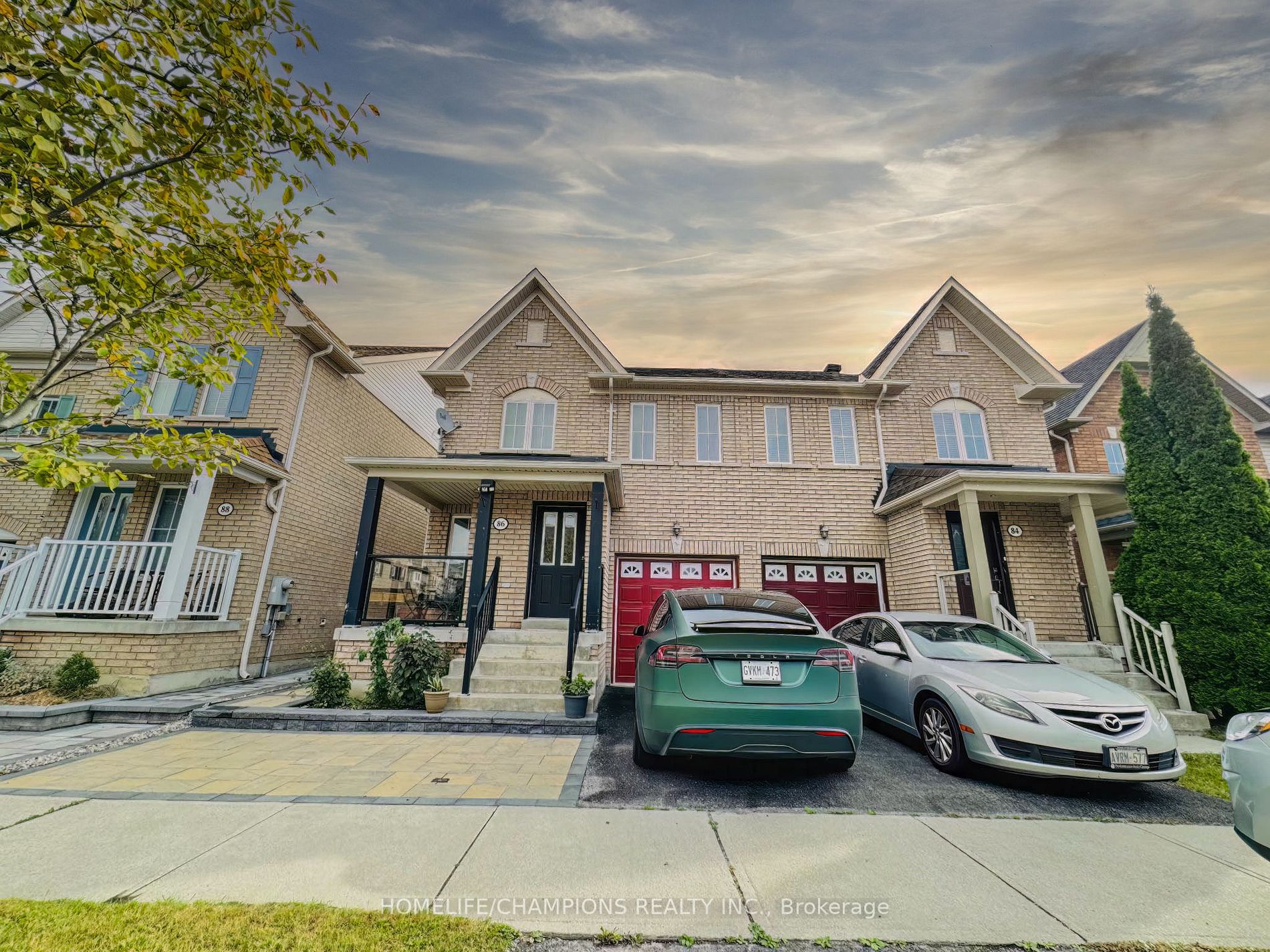 86 Carpendale Cres E