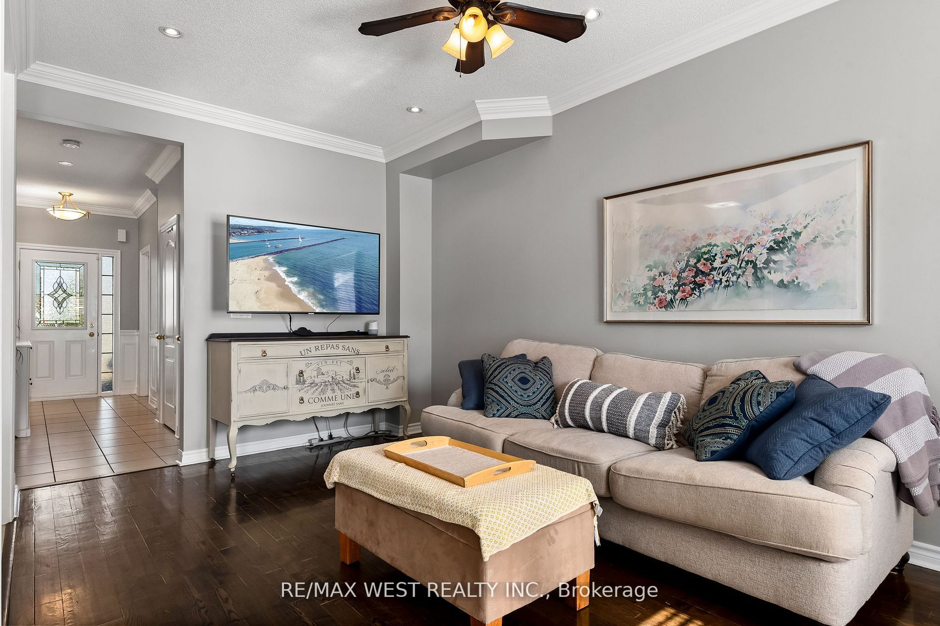 100 Bagnell Cres