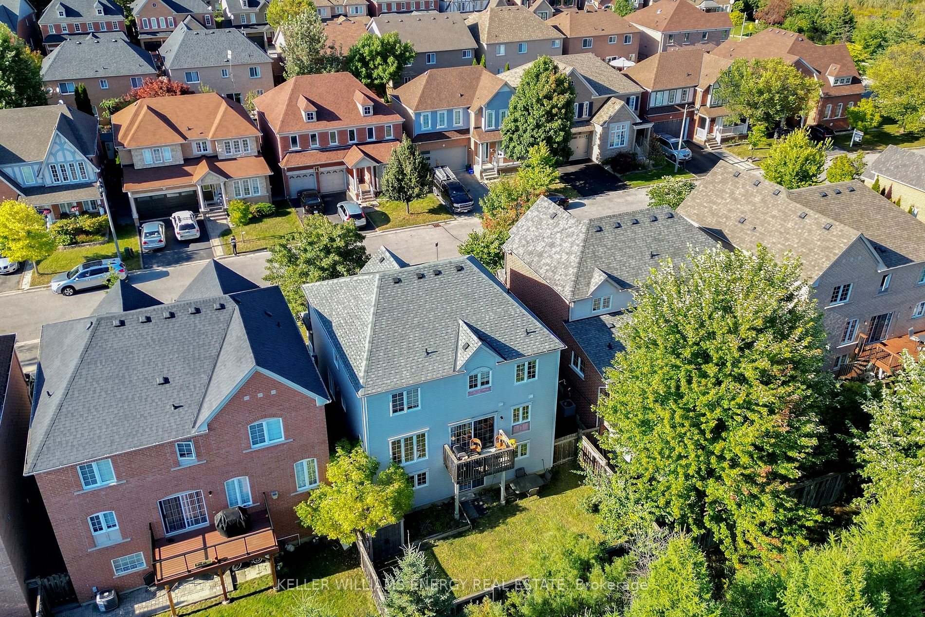 17 Bradbury Cres