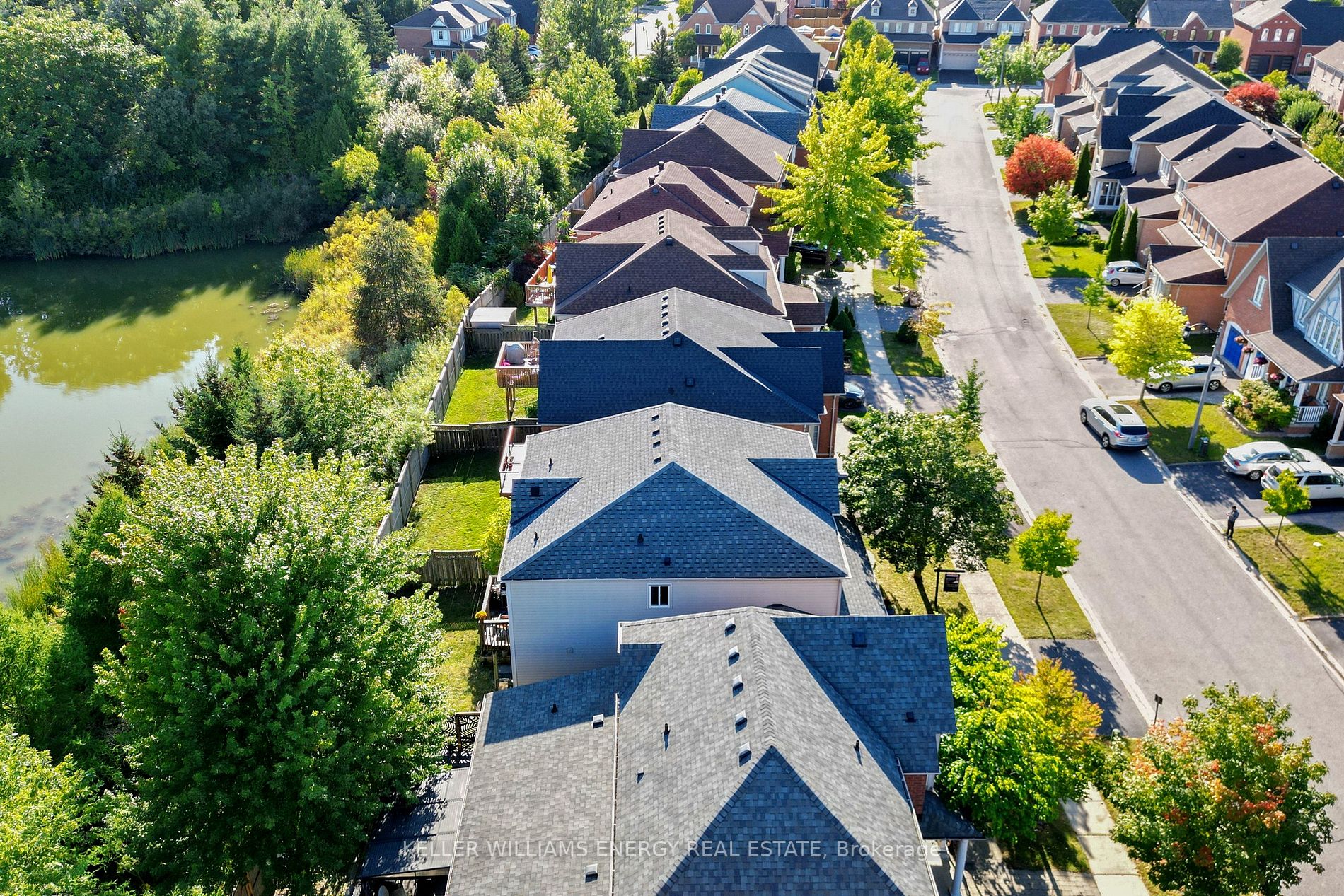 17 Bradbury Cres
