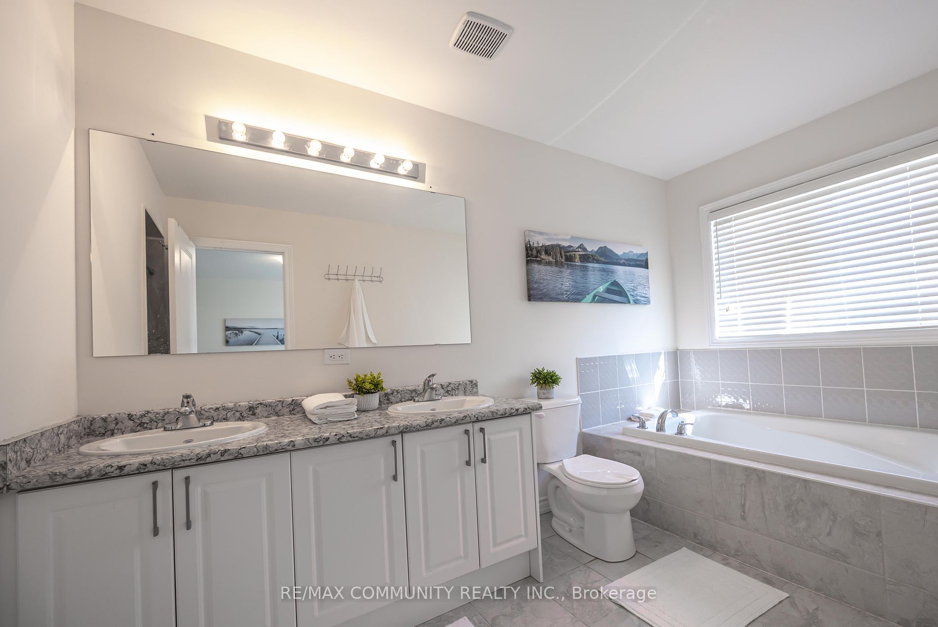 9 Brent Cres