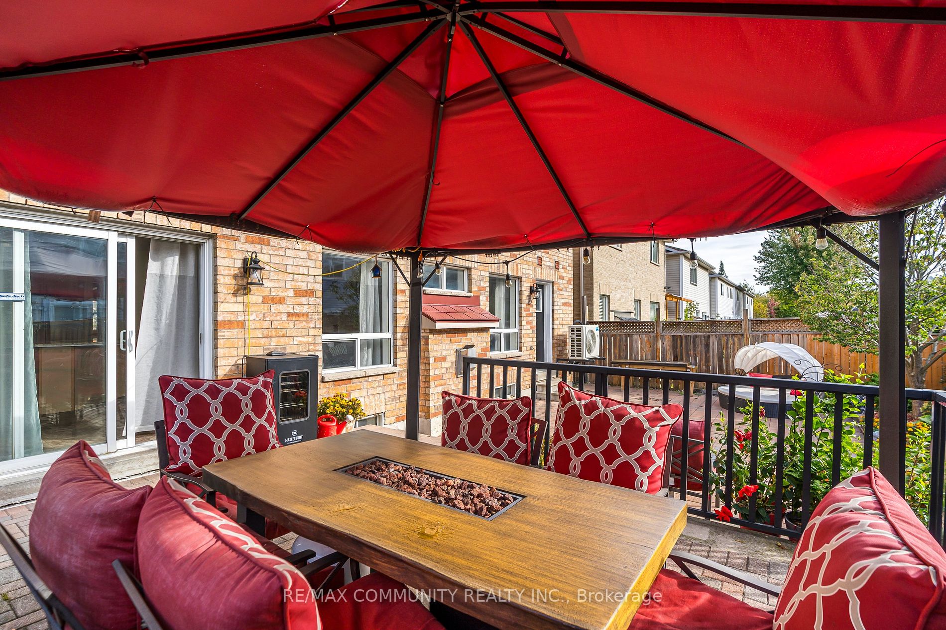 31 Greenhalf Dr