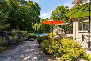 27 Timberlane Crt