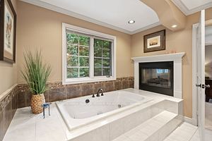 27 Timberlane Crt