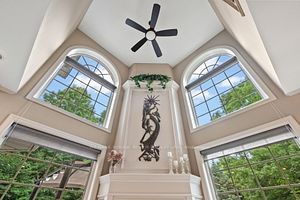 27 Timberlane Crt