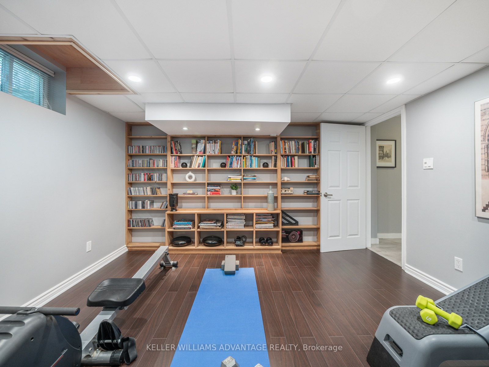 390 Woodgrange Ave