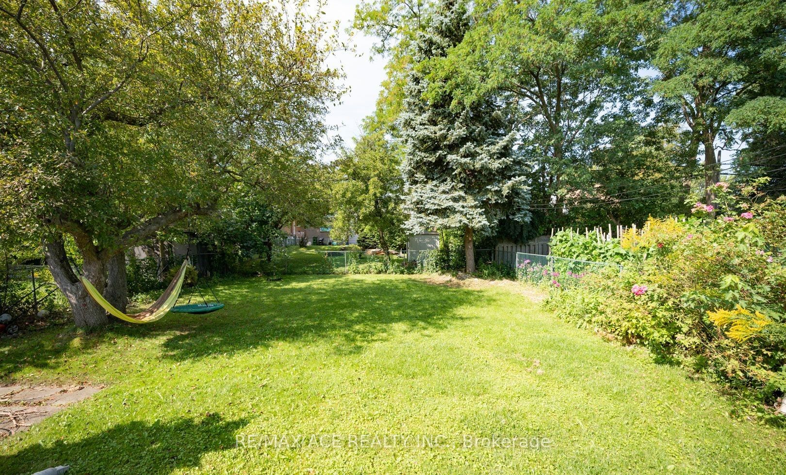 98 Canlish Rd, #Bsmt