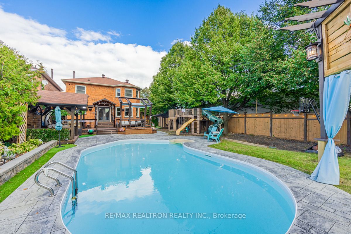 48 Sable Crescent