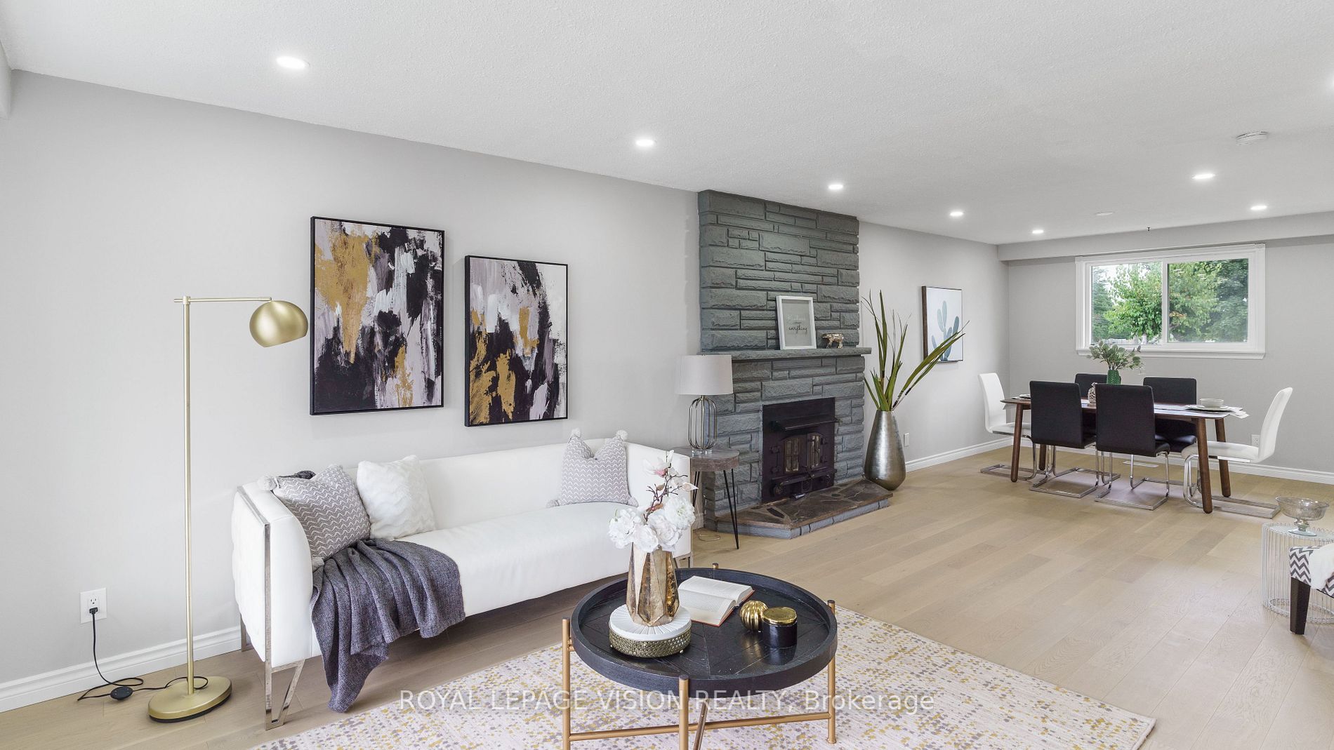 255 Darcy St