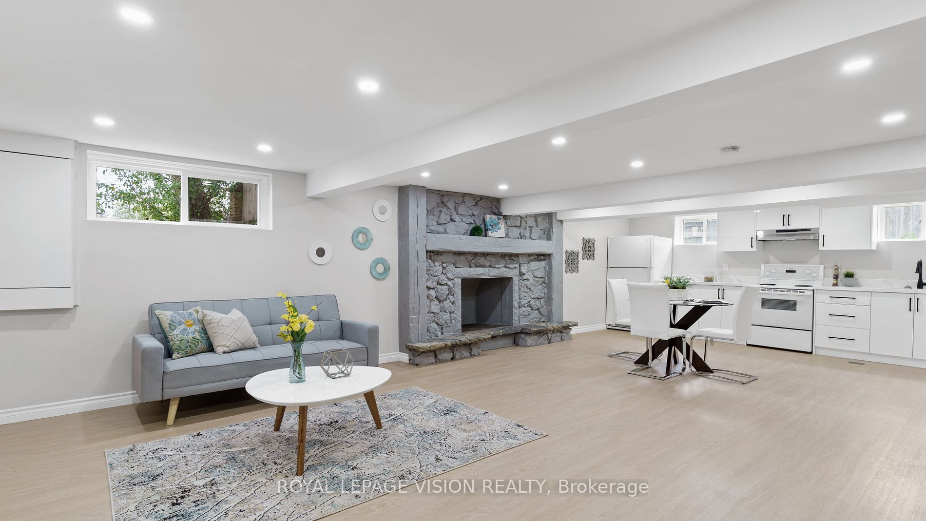 255 Darcy St