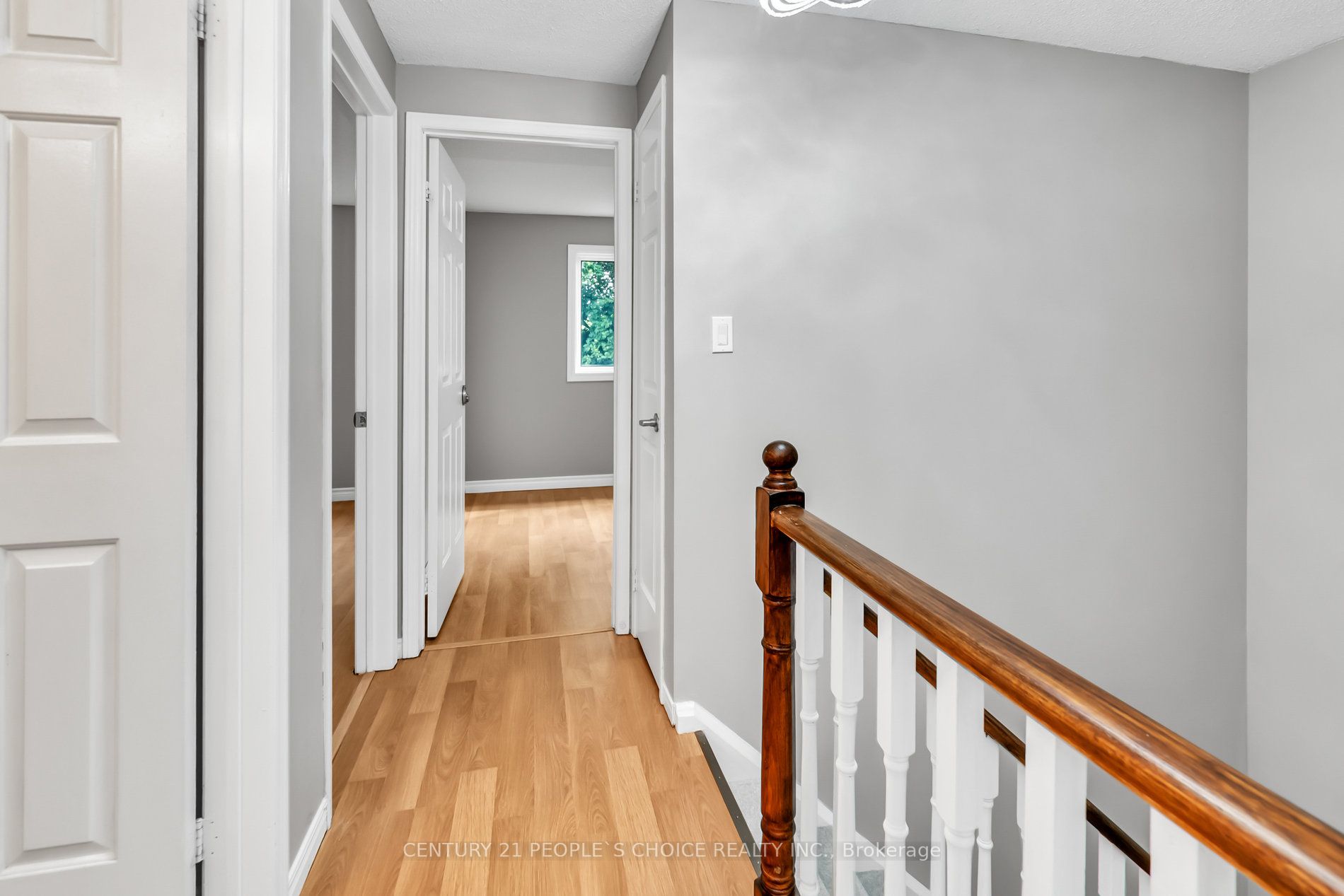 769 Attersley Dr