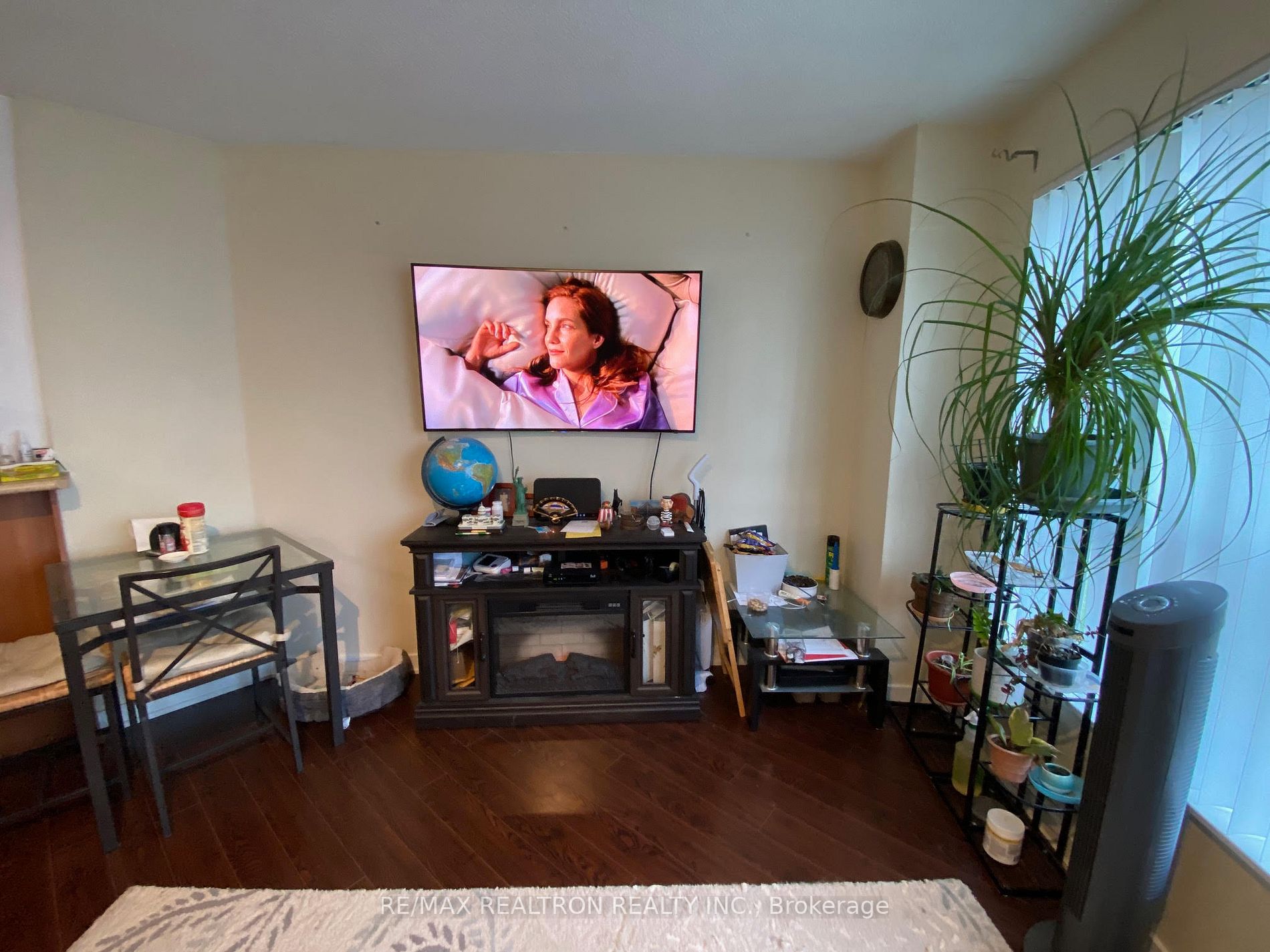 38 Lee Centre Dr, #606